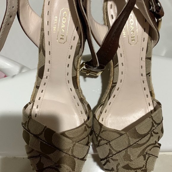 Women coach sandals monogram ankle strap size 7 - Picture 1 of 6